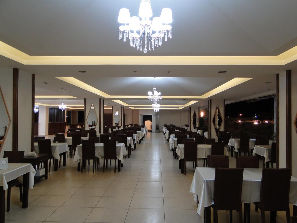Gumus Hotel Arsuz Exterior photo